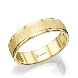 טבעת נישואין זהב בגימור מט חול ושוליים מבריקים